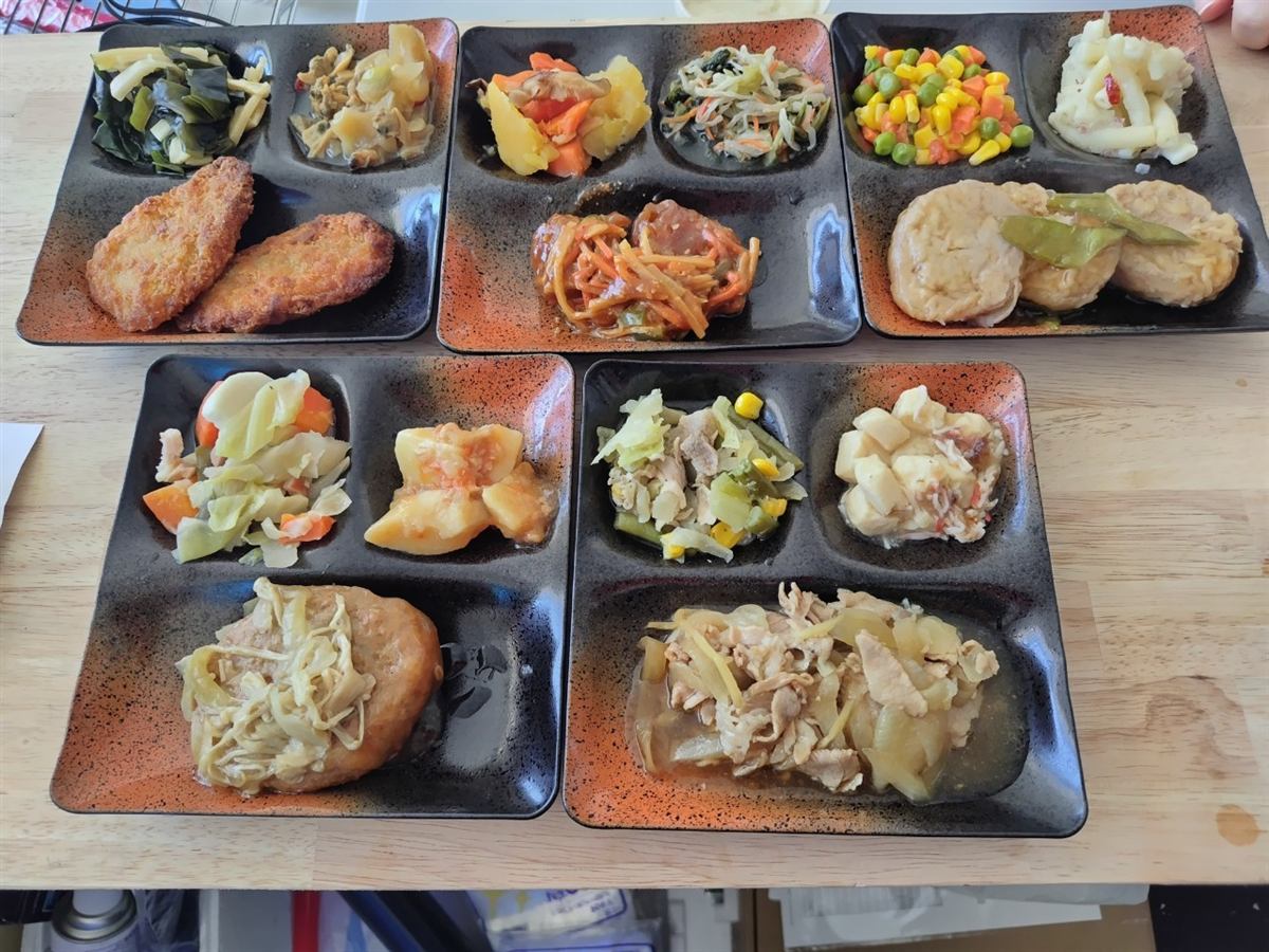 昼食の様子